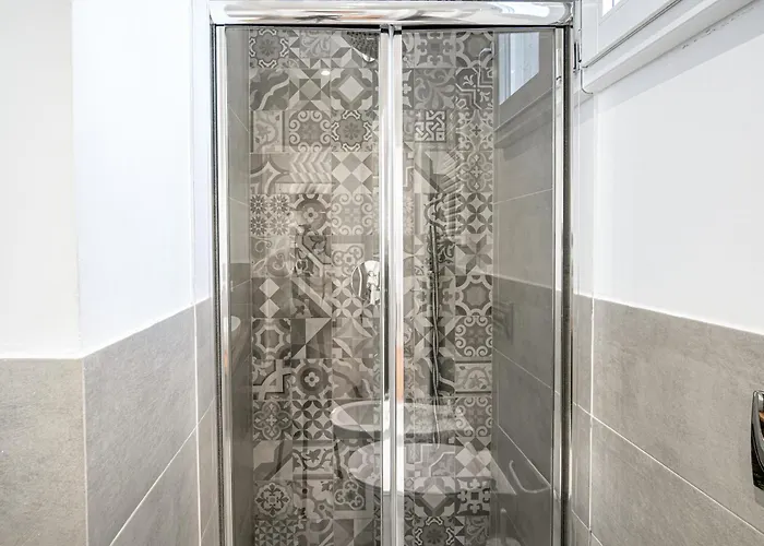 Four Seasons Martelli Luxury 50 M From Duomo